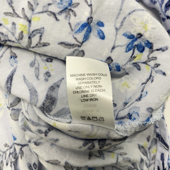 Woman Within Blue Floral Blouse Top Flowy Long Sleeve 2X Causal Coastal V-Neck - Picture 8 of 10